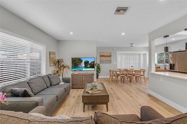 Foto del edificio - 1204 NE 7th St