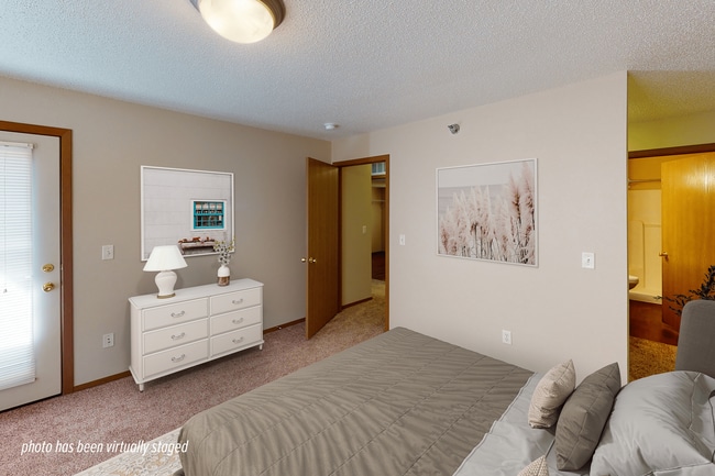 Bedrooms with Large Closets - The Meadows
