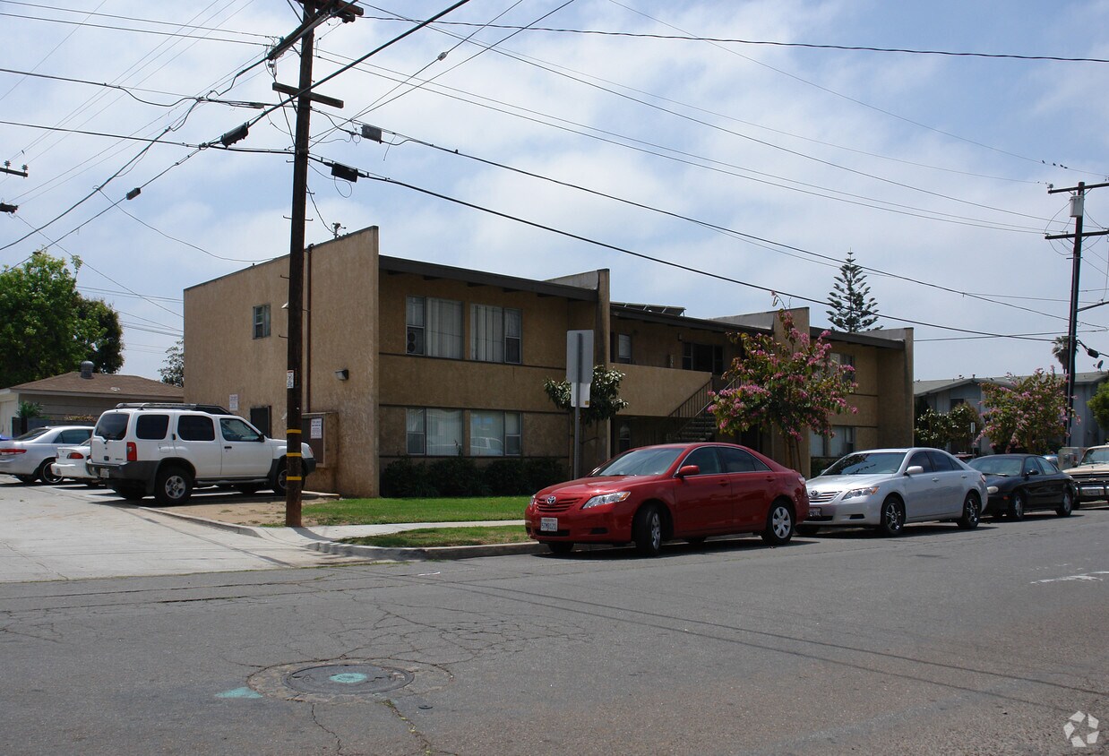 Building Photo - 2701 Figueroa Blvd