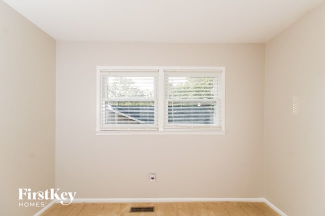 Building Photo - 1724 Waverly St