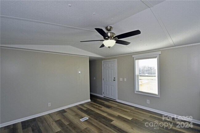 Building Photo - 119 Buckhead Rd