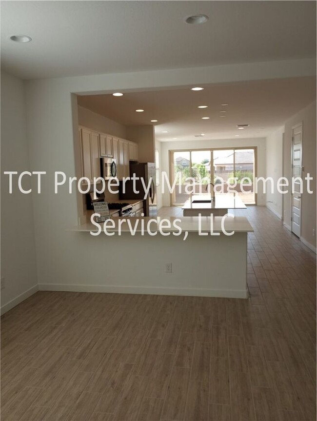 Building Photo - Three Bedroom New Build in Western Enclave!