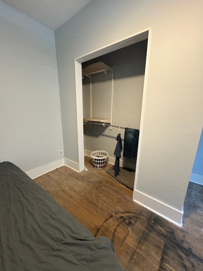 Building Photo - 801 Hurricane St