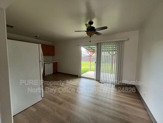Foto del edificio - 305 Oak Manor Dr