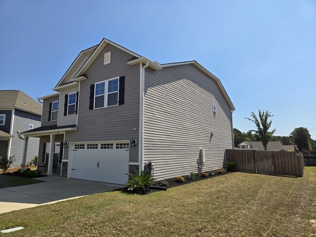 Foto del edificio - Brand new 5 bed room home in Chapin