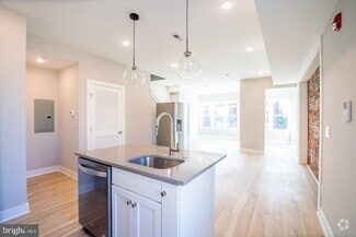 Building Photo - 129 S 49th St