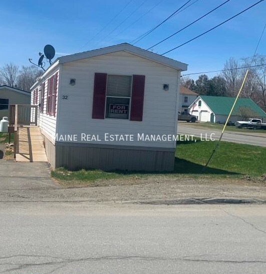 Primary Photo - 32 Morton Ave