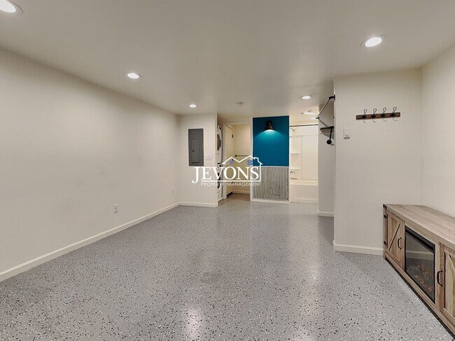 Foto del edificio - 9222 117th St SW