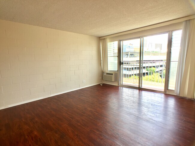 Foto del edificio - 1715 Fern St