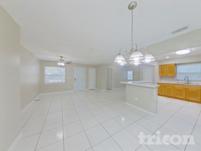 Building Photo - 111 Sheryl Lynn Dr