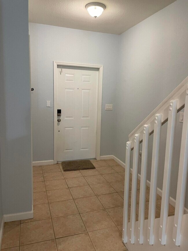 5035 SE Mariner Garden Cir, Stuart, FL 34997 Townhome Rentals in