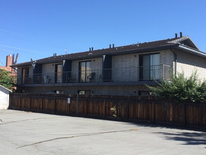 Building Photo - 1022 Haskell St