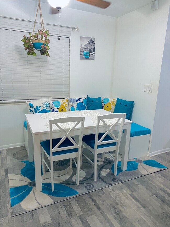 Foto del edificio - 4938 Alder Dr