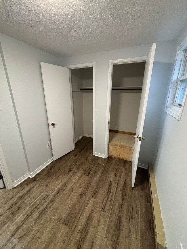 Building Photo - 121 Park St