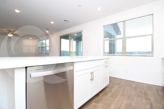 Foto del edificio - 4102 Nora Dr