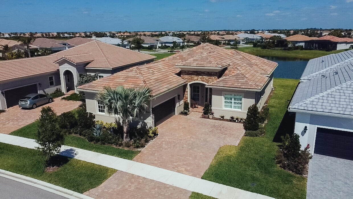 Foto principal - 9018 SW Matilda Way