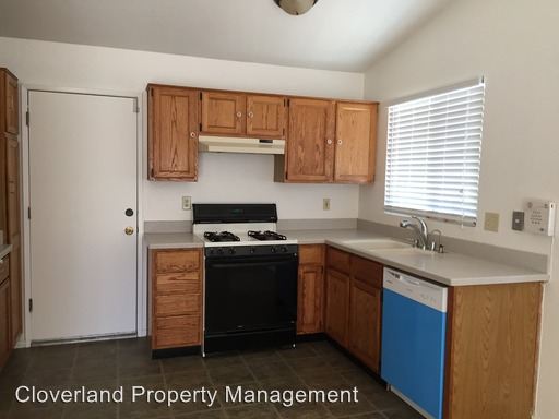 Building Photo - 426 Bobolink Ct