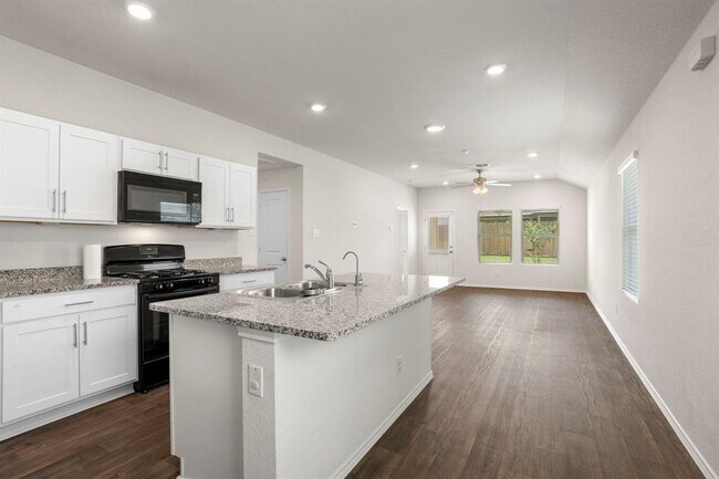Foto del edificio - 376 Euclid Ln