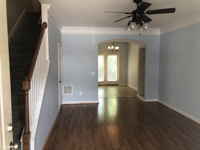 Large living space on first floor - 3535 Bell Rd