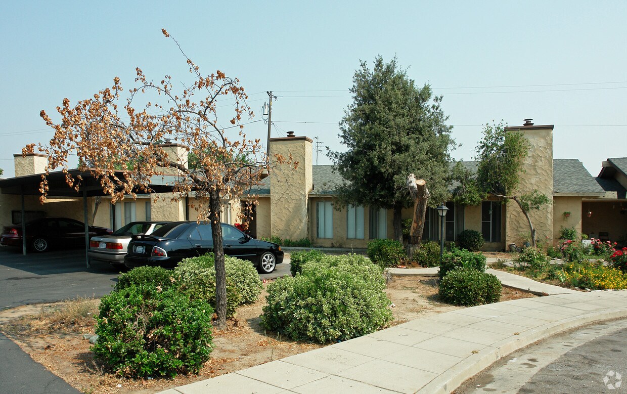 Building Photo - 2955 E Peralta Way