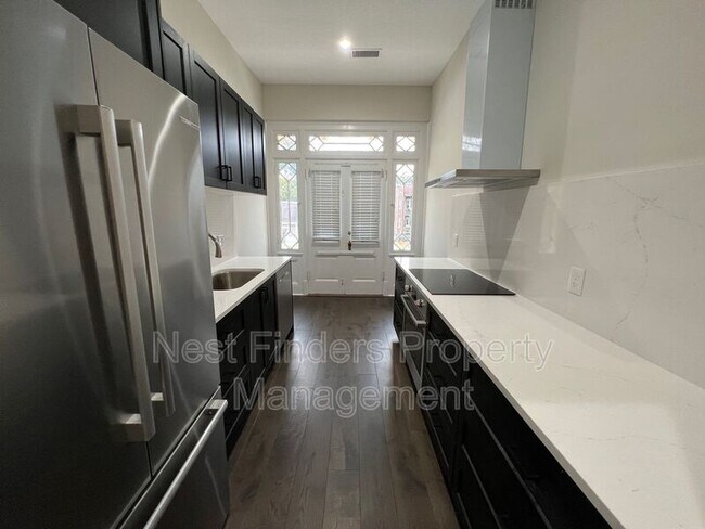 Foto del edificio - 1541 Riverside Ave