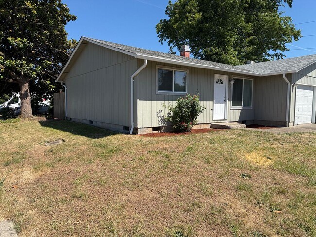 Foto del edificio - Updated 2 bedroom 1 bathroom dulpex in Springfield!