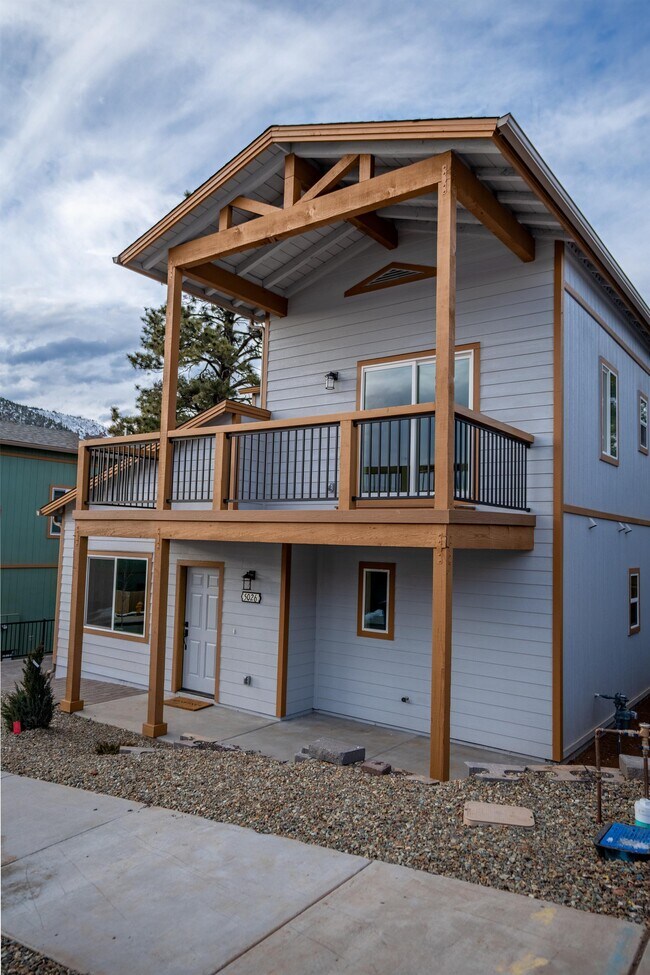 Building Photo - 5026 E Retreat Cir