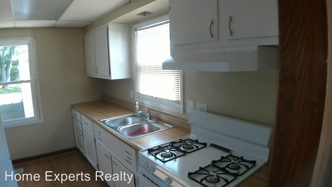 Building Photo - 3 br, 1 bath House - 109 Inverness