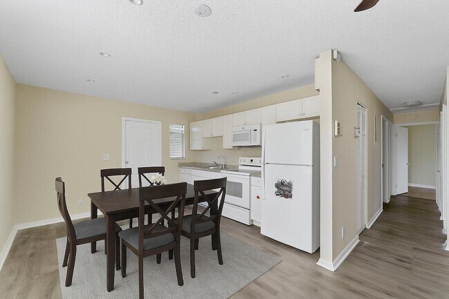 Foto del edificio - 1340 W 35th St