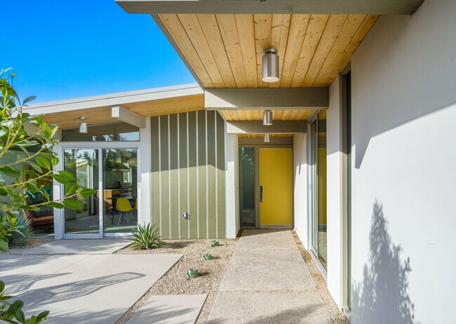 Building Photo - 72385 Cholla Dr