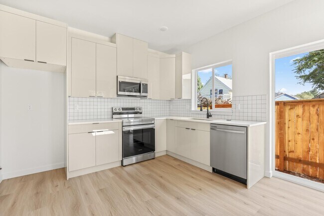 Foto del edificio - 787 NE Bryant St