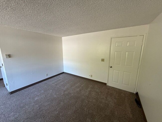 Foto del edificio - 3346 Willow Ct SE