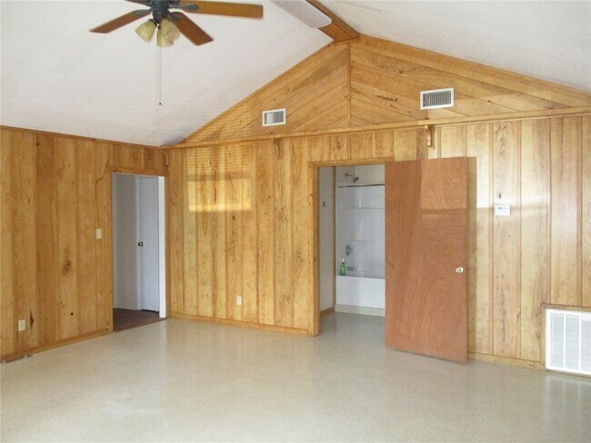 Foto del edificio - 5909 Farm to Market Rd 1459