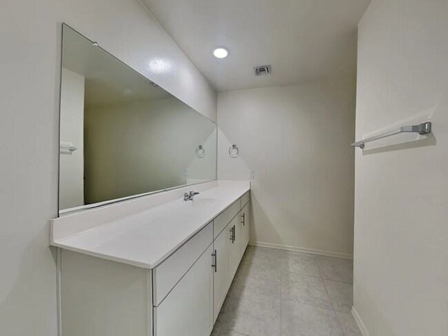 Foto del edificio - 19142 W Elm St