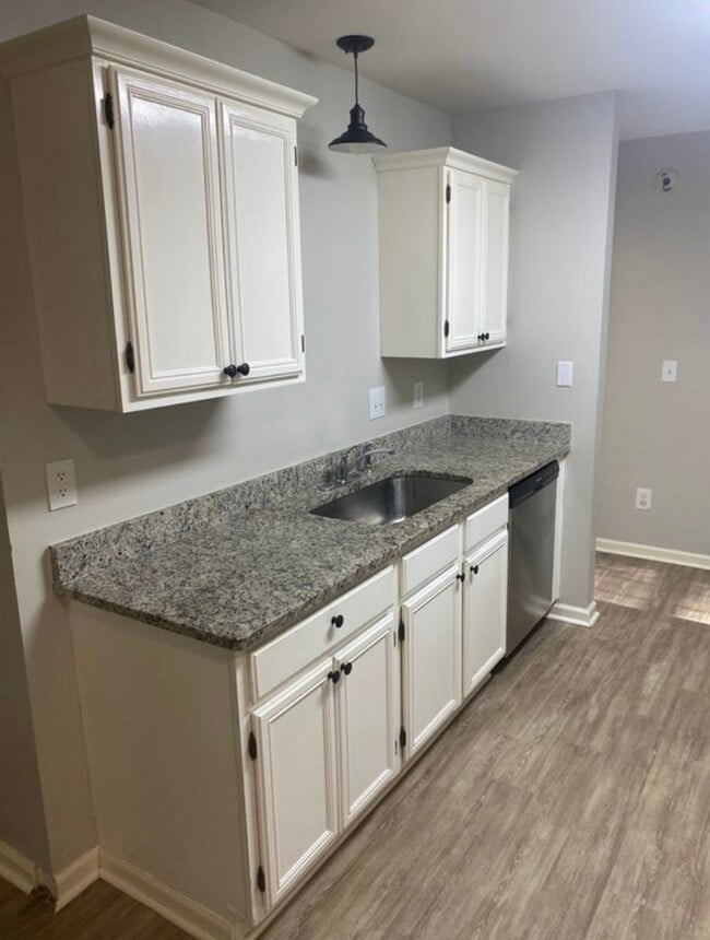 Foto del edificio - 108 Winchester Ln