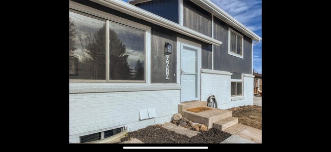 Building Photo - 6674 S Garland Way