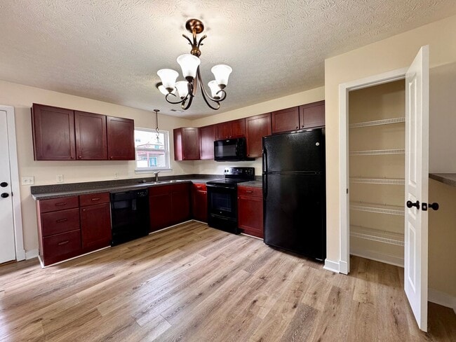 Building Photo - 1255 Poets Court