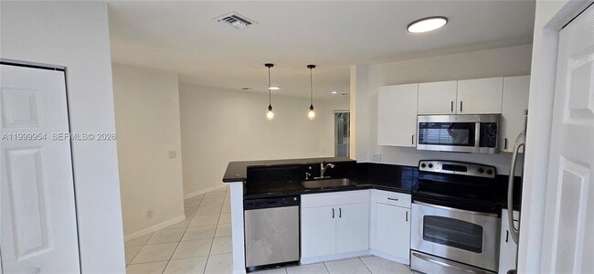 Building Photo - 1455 SW 48th Terrace