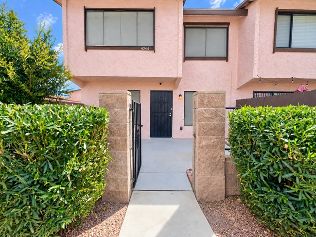 Building Photo - 4346 Caliente St