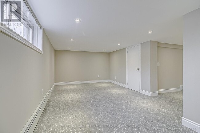 Building Photo - 554 Caledonia Rd