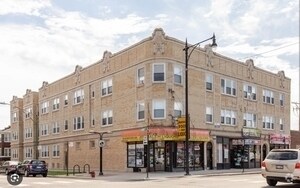 Building Photo - 4748 N Troy St