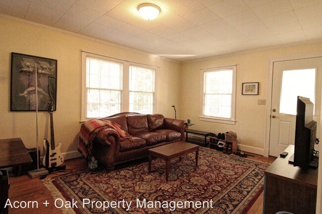 Building Photo - 2 br, 1 bath House - 3328 Swansea St