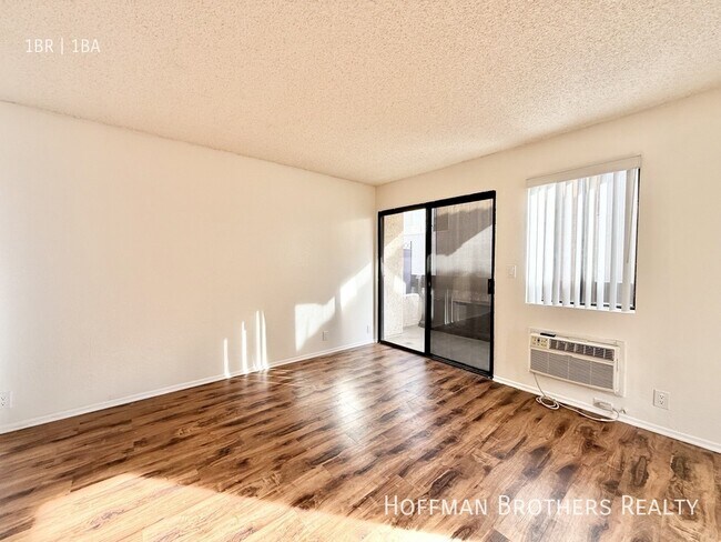 Foto del edificio - 9929 Sepulveda Blvd