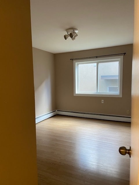 Building Photo - Apartment in Downtown Just 5 Mins From Nait With 1 Months Free Rent