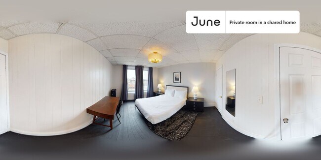 Foto del edificio - Private bedroom in 4 bed/1 bath Home
