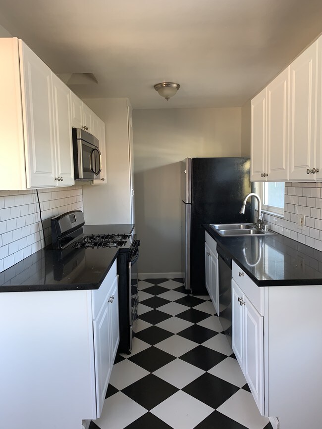 1422 Talmadge St Unit 5, Los Angeles, CA 90027 Apartment for Rent in