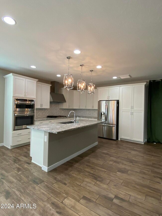 Foto del edificio - 31608 N 24th Dr