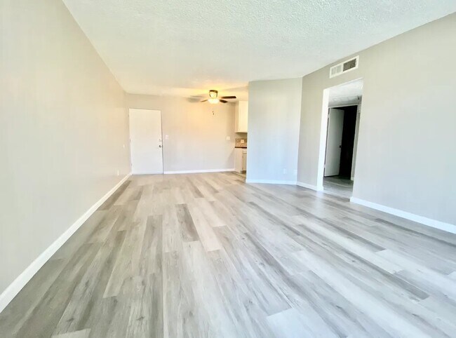 Foto del edificio - 2580 E Tahquitz Canyon Way
