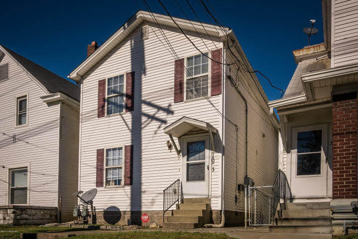 Primary Photo - 1003-2 E Breckinridge St