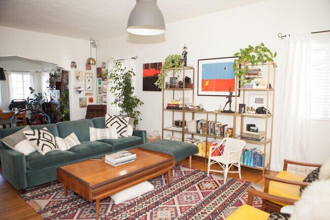 Foto del edificio - 1513 Murray Dr